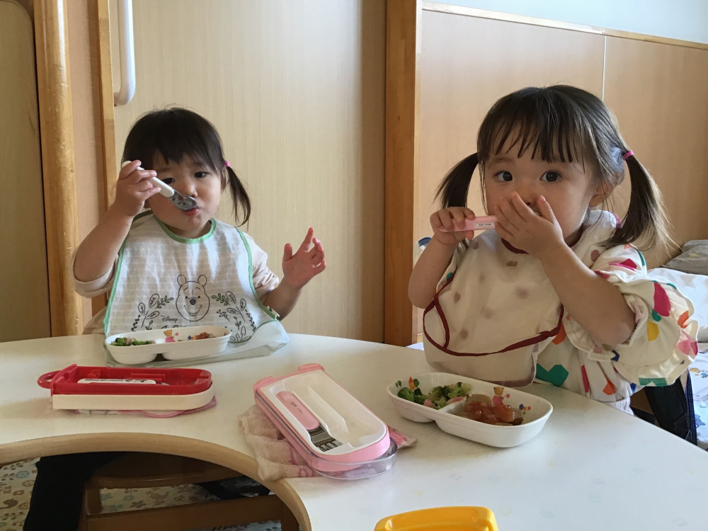 たくさん遊んで、お腹がペコペコ♬