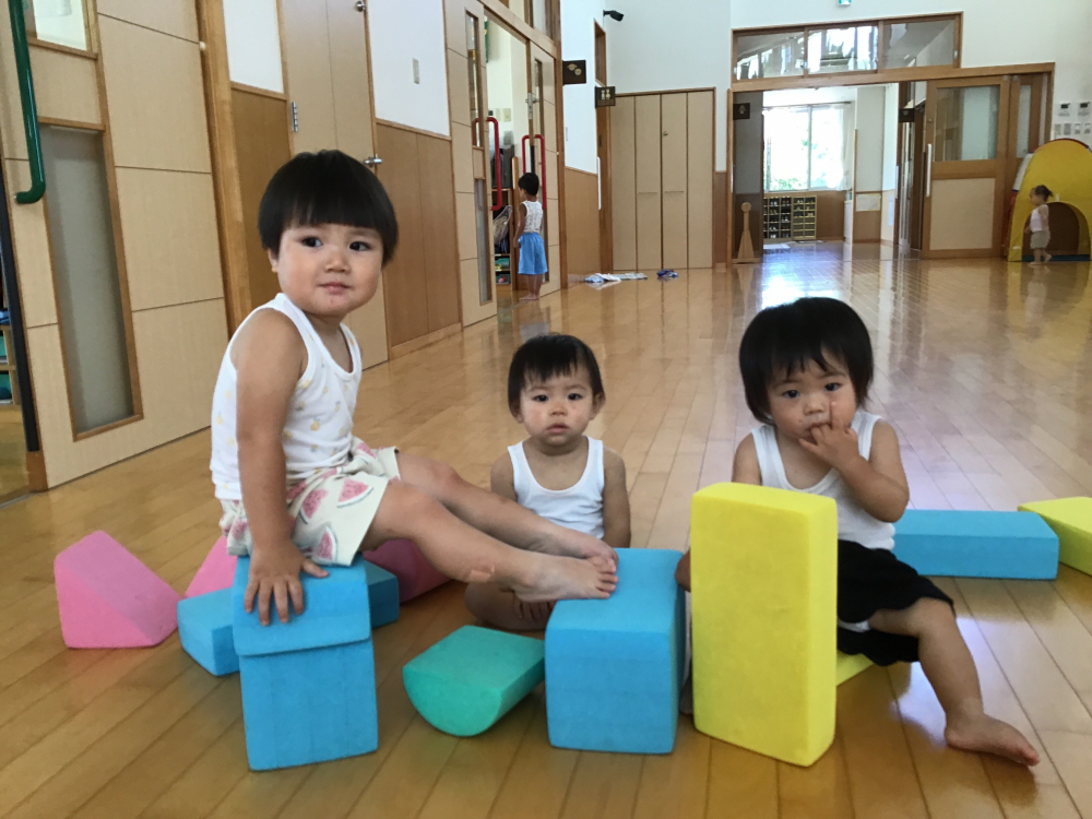 ホールで遊んだよ♪