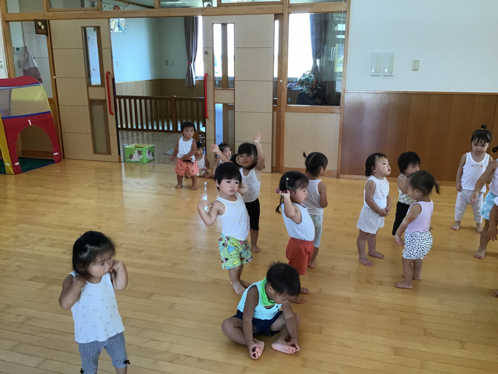みんなで体操♪