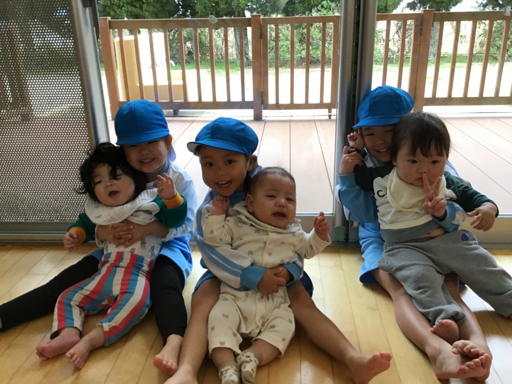 ホールで遊んだよ♪